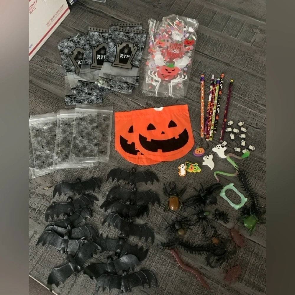 Halloween Party Favor Bags, goodies Decorations Toys, bugs, pencils, erasers